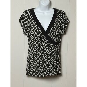 White House Black Market Black White Geometric Chain Print Faux Wrap Top Size M